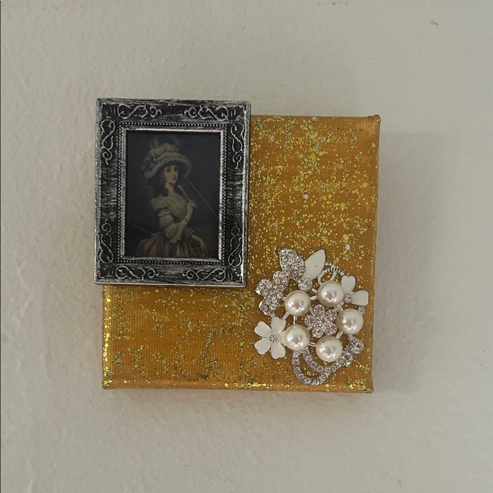 Gold Glitter Mini Canvas with Silver Frame and Pearl Floral Brooch